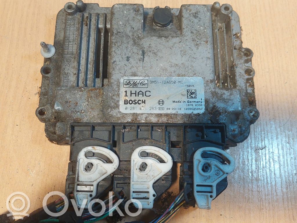Ford Focus C-MAX Engine control unit/module ECU 