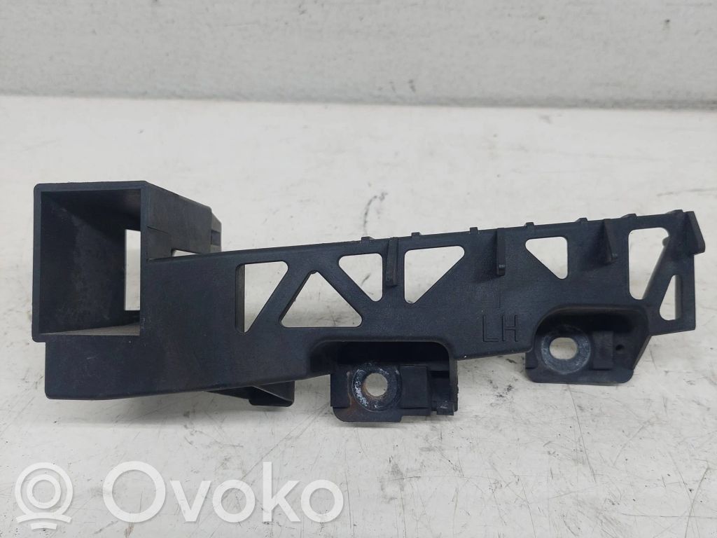 Front bumper mounting bracket   C23550161