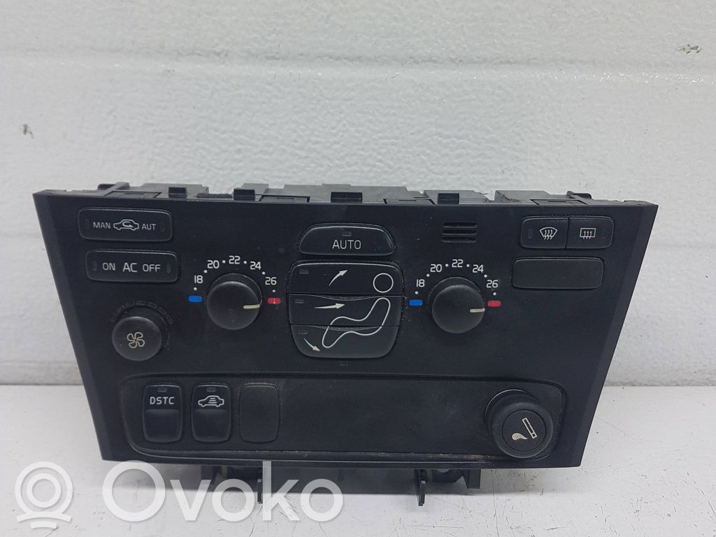 Volvo V70 Climate control unit 