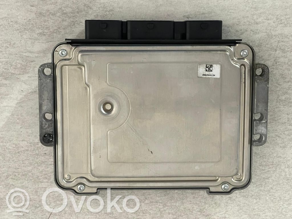 Ford C-MAX II Engine control unit/module 