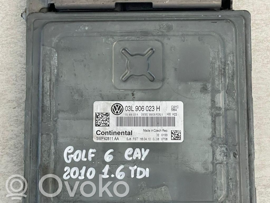 Volkswagen Golf VI Engine control unit/module 
