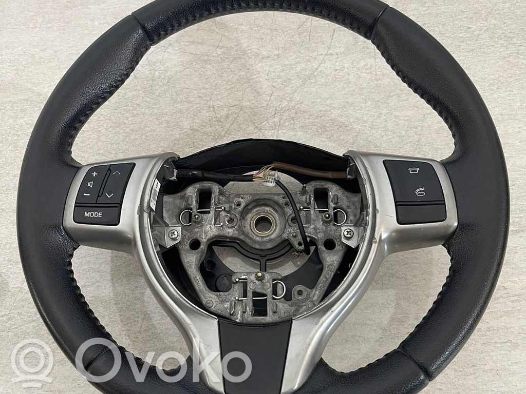 Toyota Yaris Volan 