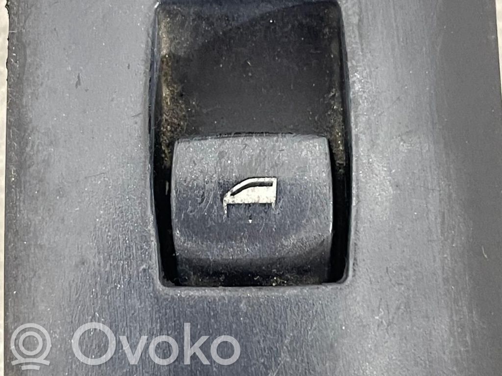 BMW X3 E83 Elektrisko logu slēdzis 