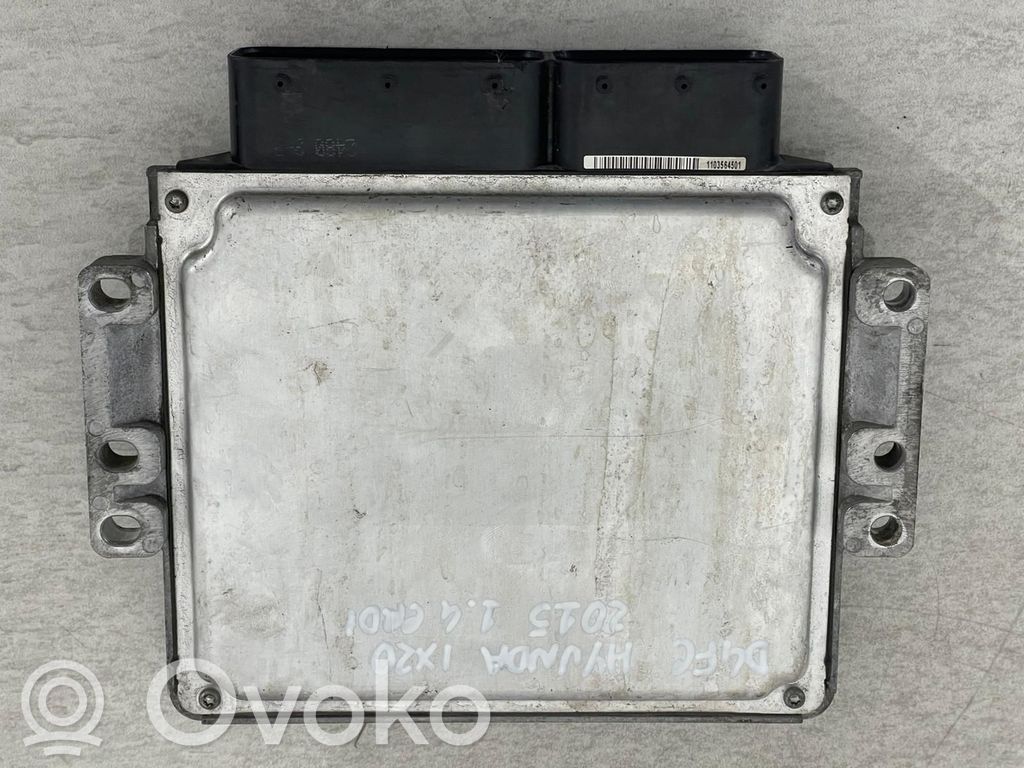 Hyundai ix20 Engine control unit/module 
