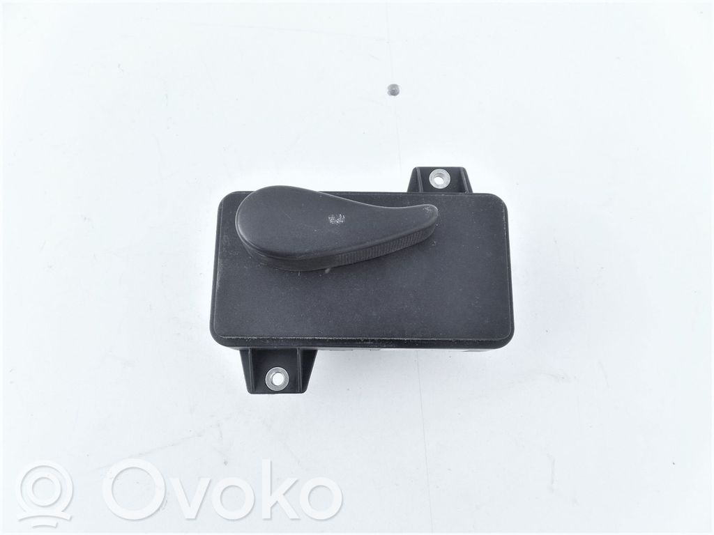 Audi A6 S6 C5 4B Uchwyt do regulacji siedziska 