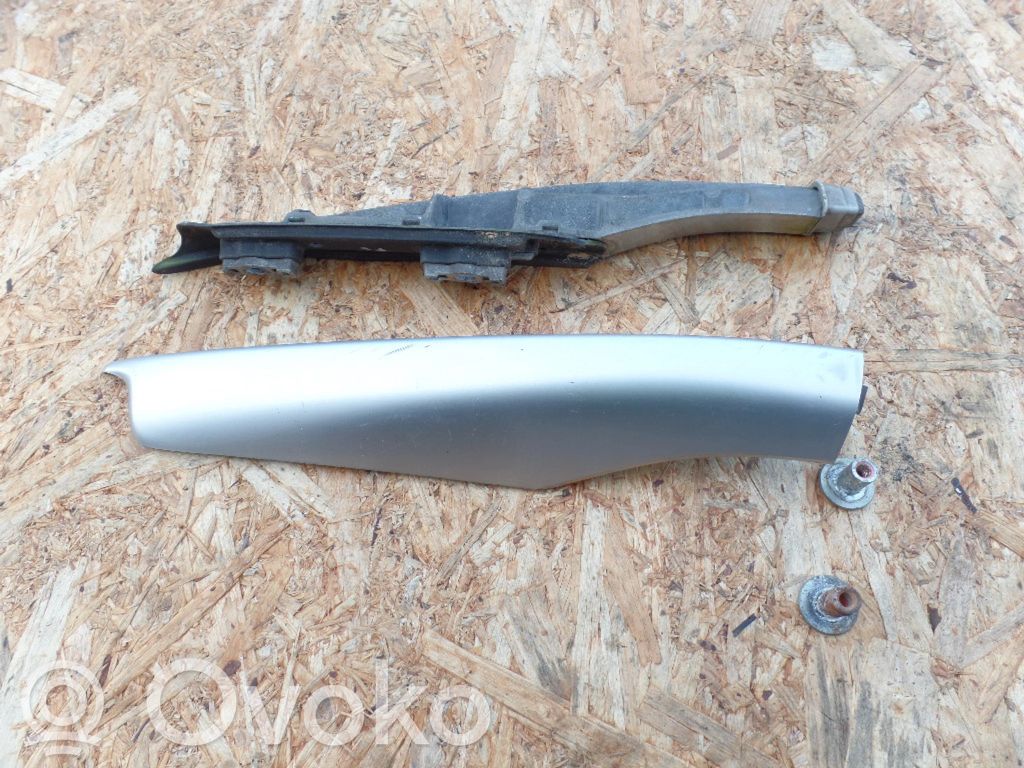 Cache barre de toit   815542