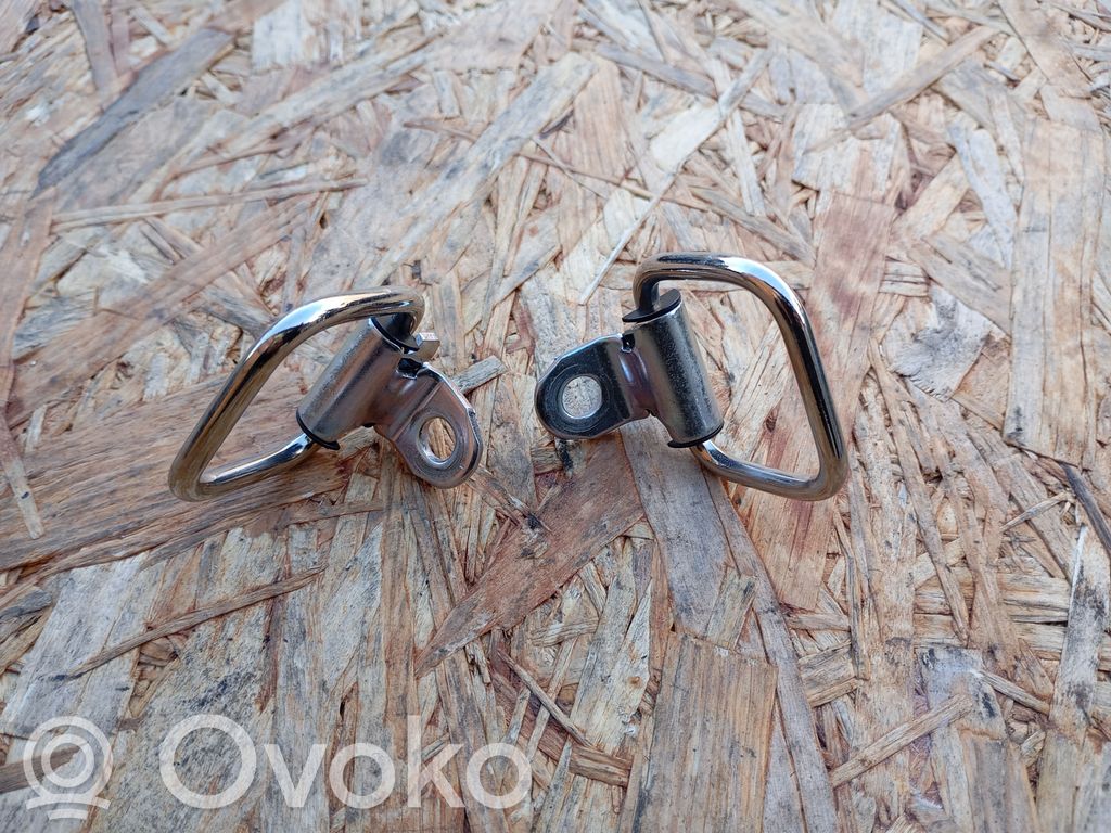 Tie down hook / loop   7129196