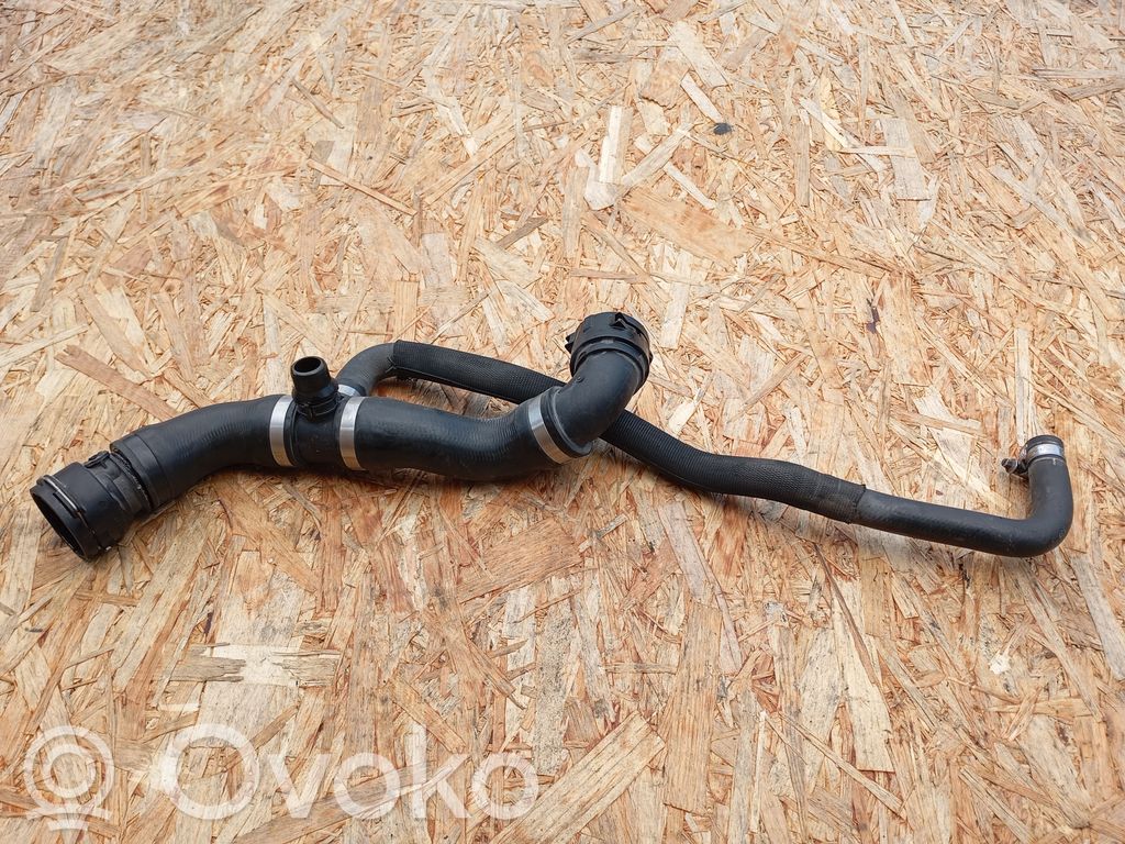 BMW 1 E81 E87 Engine coolant pipe/hose 