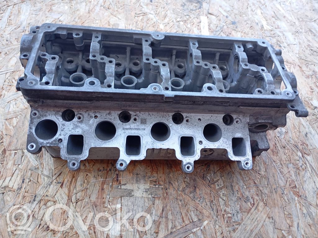 Volkswagen Multivan T5 Engine head 