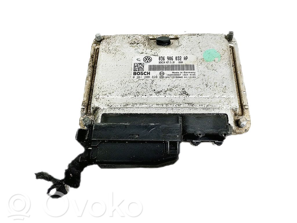 Skoda Octavia Mk2 (1Z) Engine control unit/module 