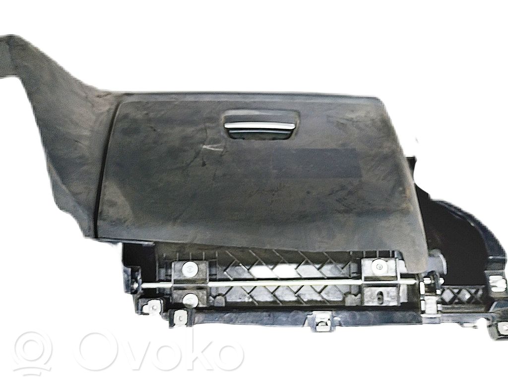 Glove box frame   6962632