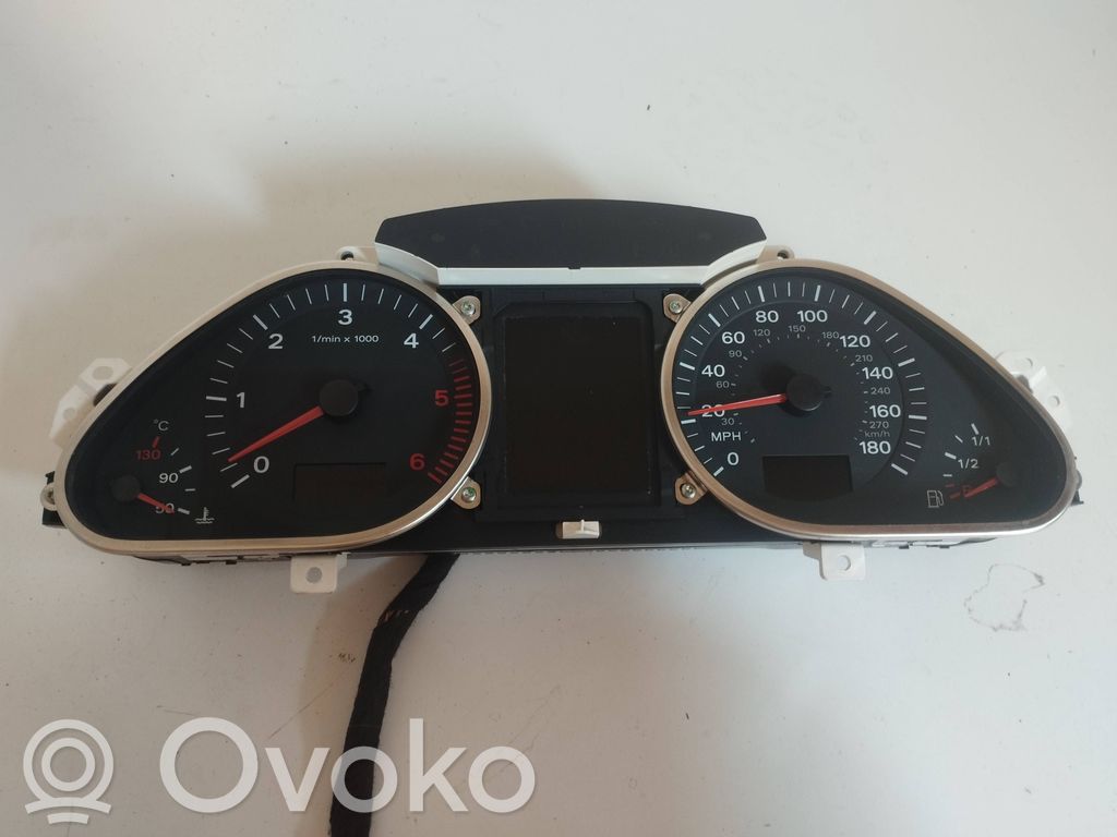 Licznik / Prędkościomierz   4L0920981P,508002205203,5DG00220520