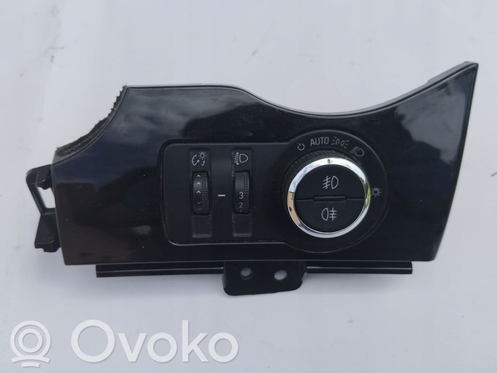 Chevrolet Orlando Light switch 