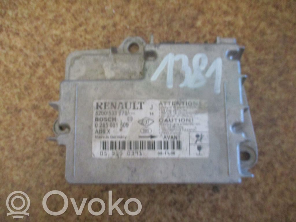 Module de contrôle airbag   0285001509