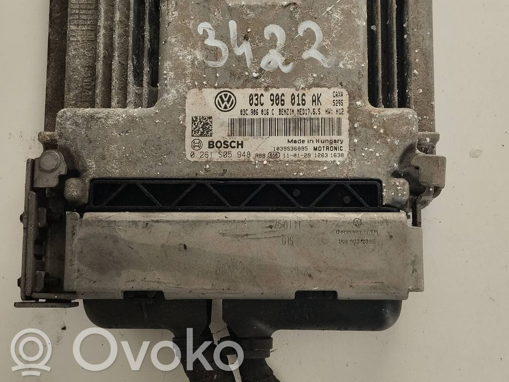 Skoda Octavia Mk2 (1Z) Engine control unit/module 