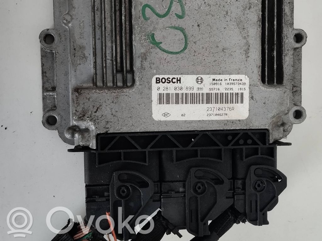 Renault Clio IV Engine control unit/module 