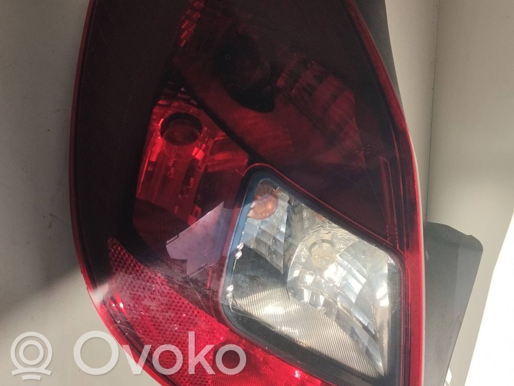 Opel Corsa D Galinis žibintas kėbule 