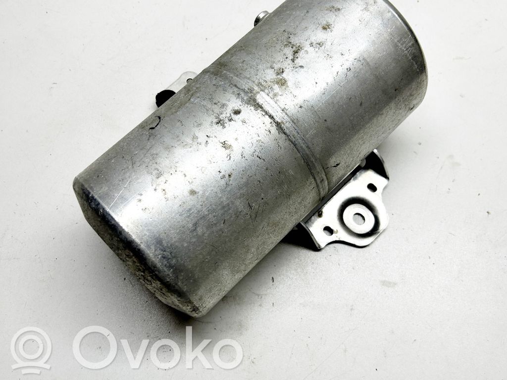 Audi e-tron Zbiornik powietrza tylnego zawieszenia pneumatycznego 