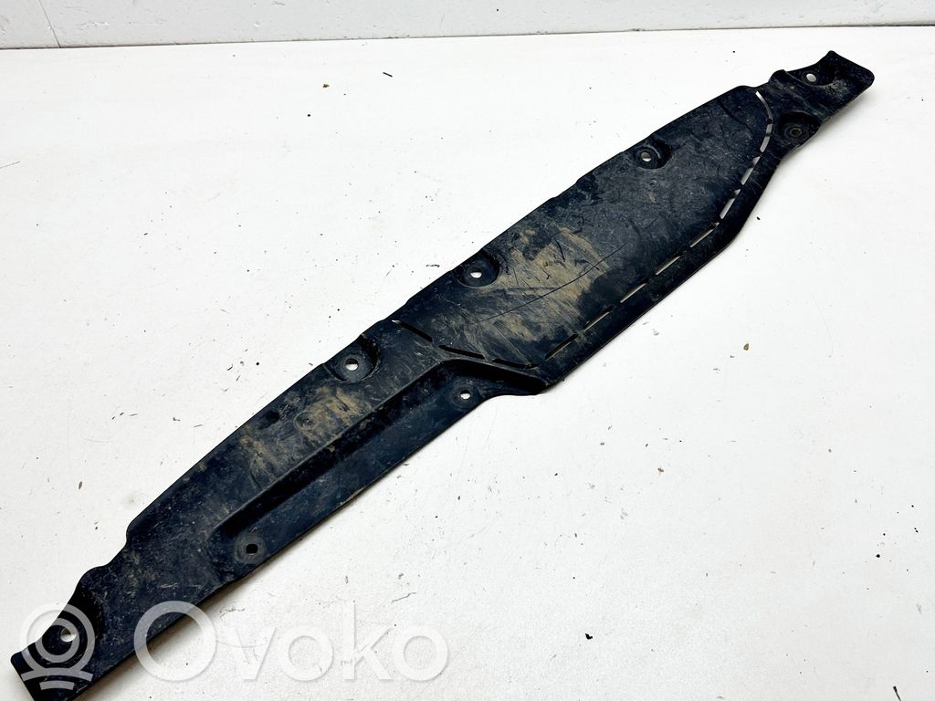 BMW 5 G30 G31 G38 Placa protectora/plataforma del parachoques delantero 