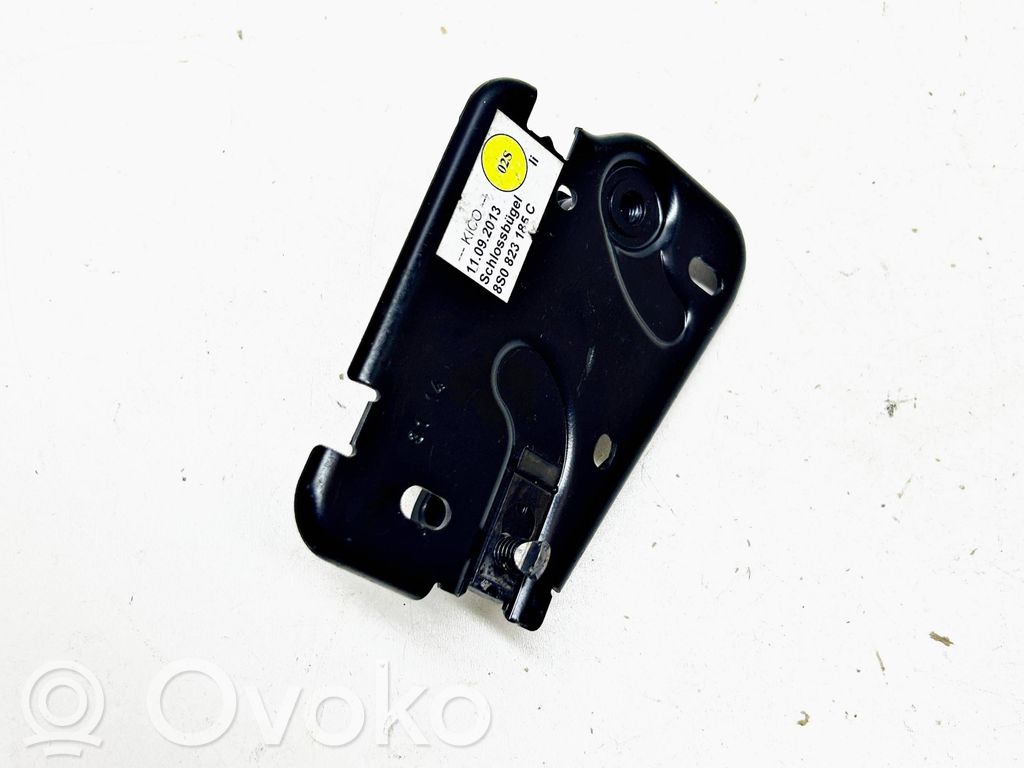 Rygiel / Zaczep zamka pokrywy przedniej / maski silnika   8S0823185C,11092013