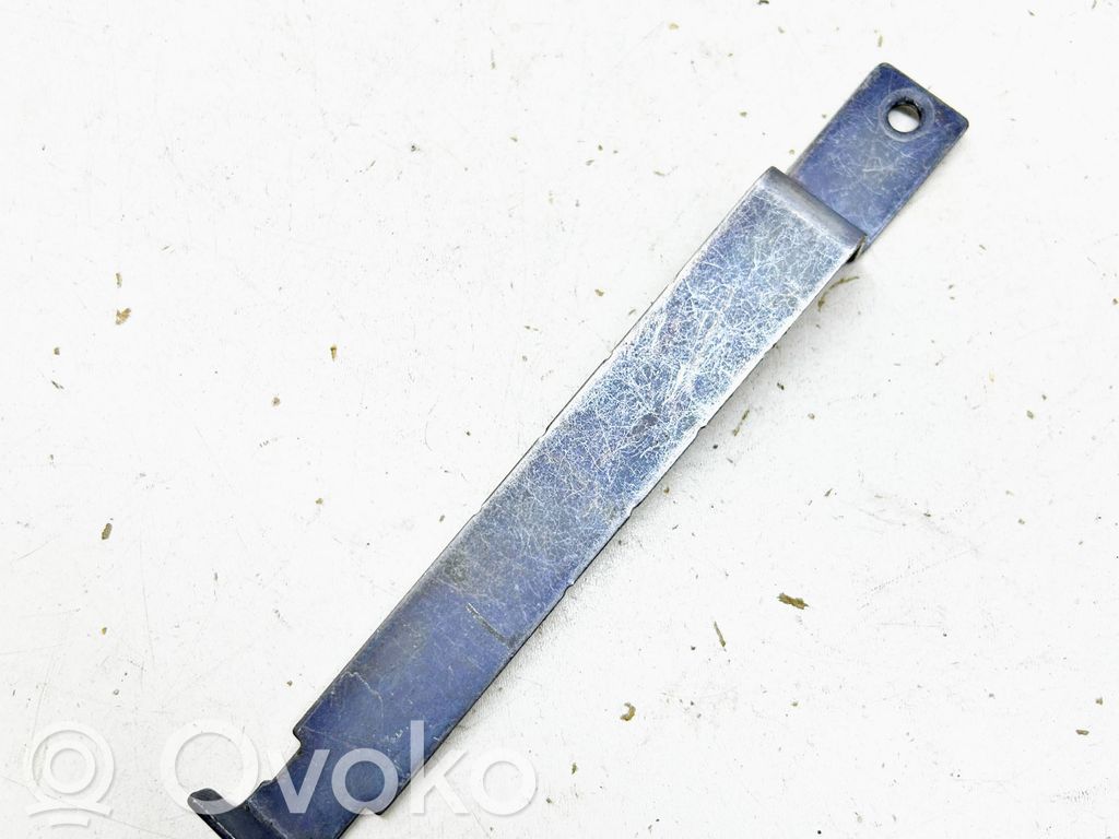 Volkswagen Golf VIII Bridă fixare baterie 