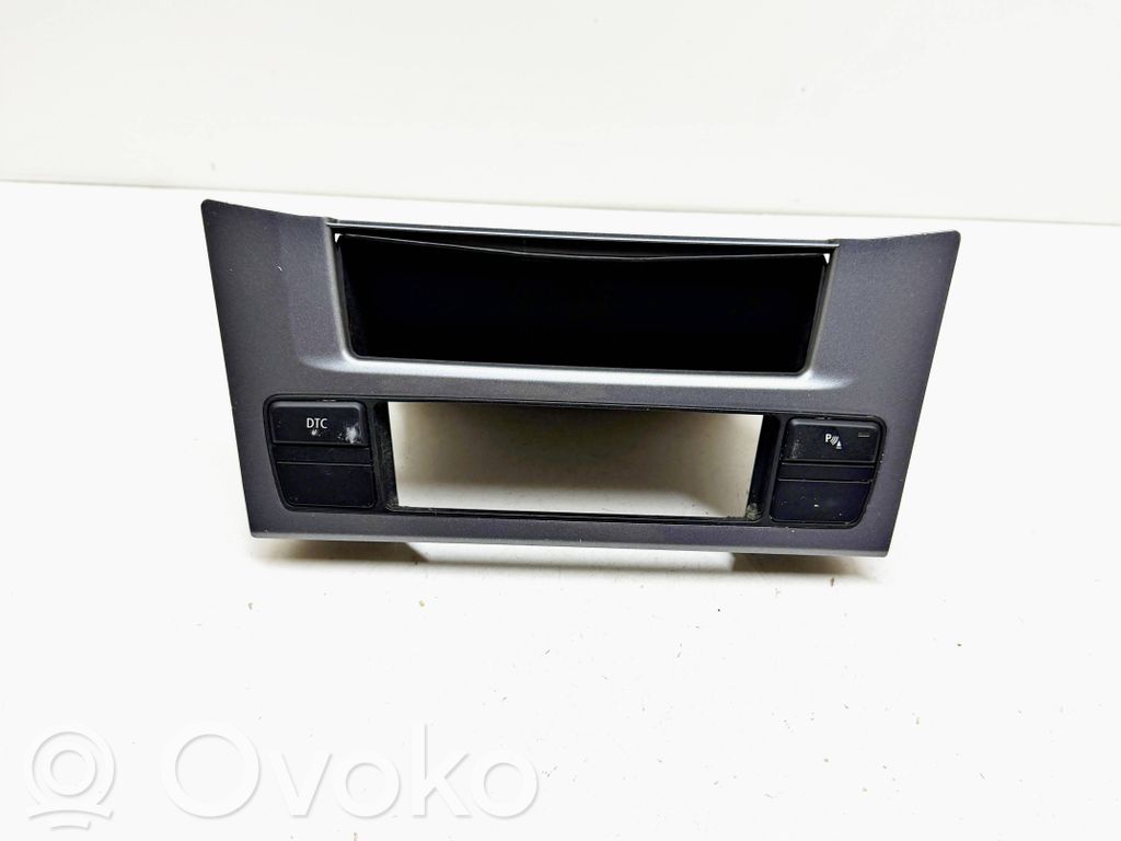 BMW 5 E60 E61 Daiktadėžė 