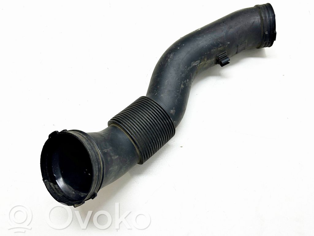 Część rury dolotu powietrza   4H0129615D,446408