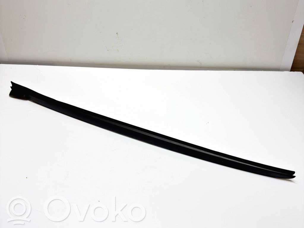 BMW 3 G20 G21 Windshield trim 