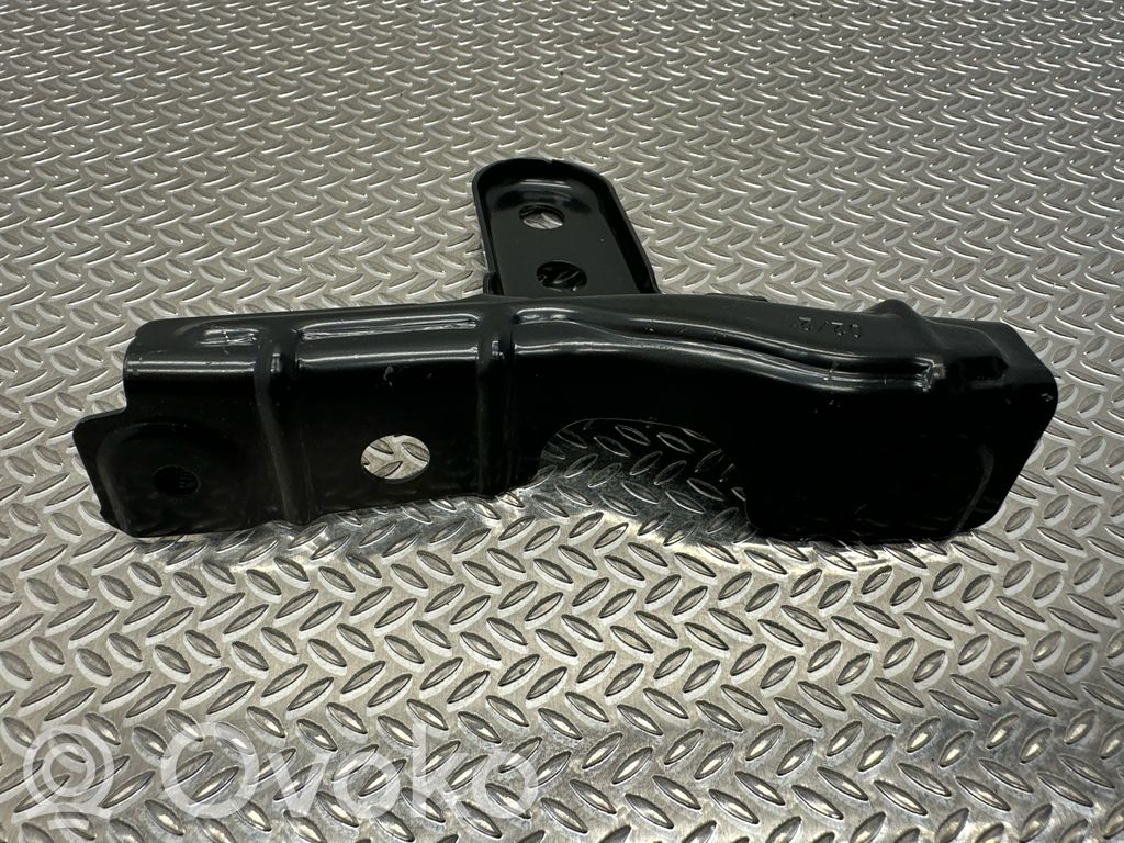 Volkswagen Golf VIII Bridă fixare aripă față 
