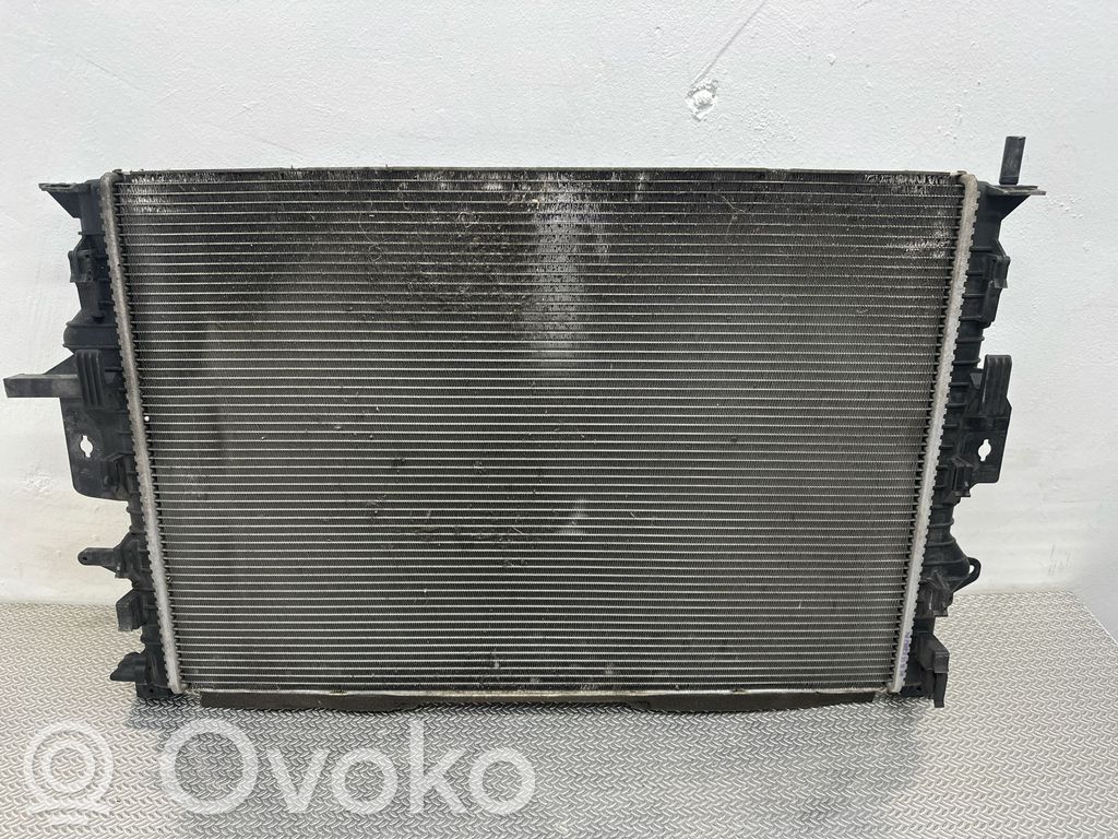 Volvo V40 Coolant radiator 