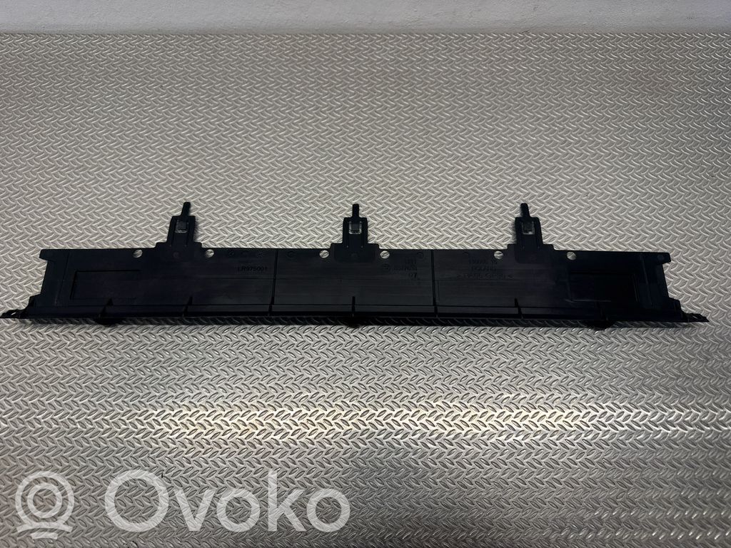 BMW 5 G30 G31 G38 Panel mocowanie chłodnicy / dół 