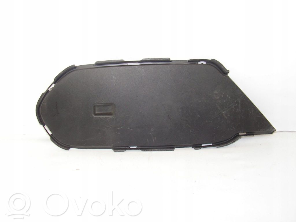 Front bumper lower grill   2990476,2990476