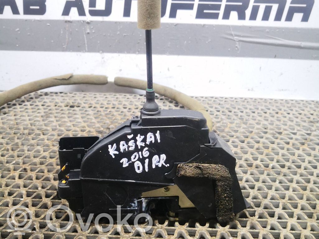 Nissan Qashqai Front door lock 