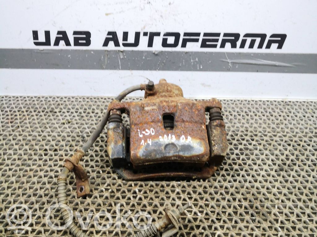Hyundai i30 Zacisk hamulcowy przedni 