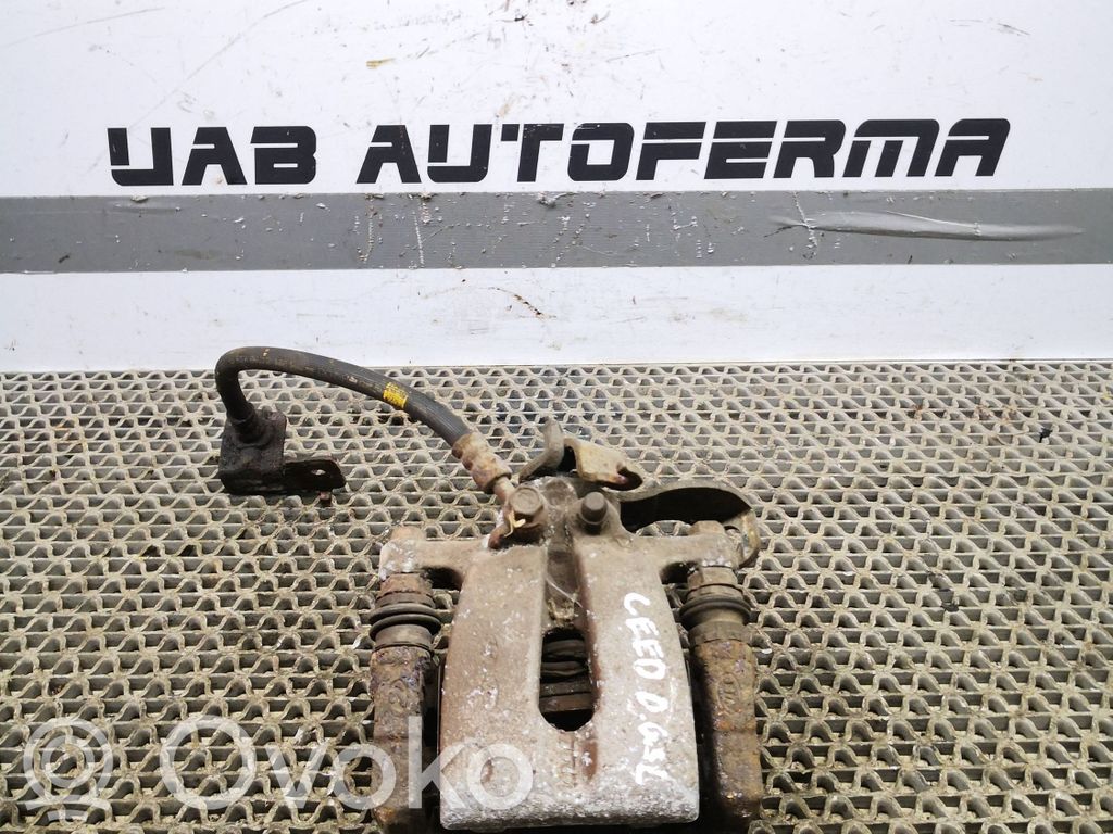 KIA Ceed Задний суппорт 