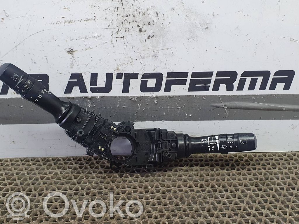 KIA Sportage Wiper turn signal indicator stalk/switch 