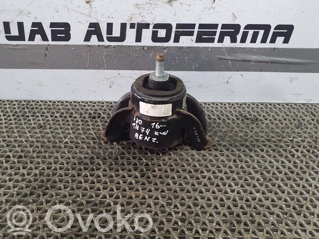 Hyundai i30 Engine mount bracket 