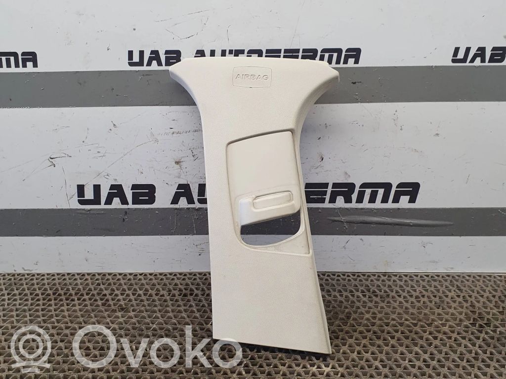 Ford Focus Pilar (B) (superior) 