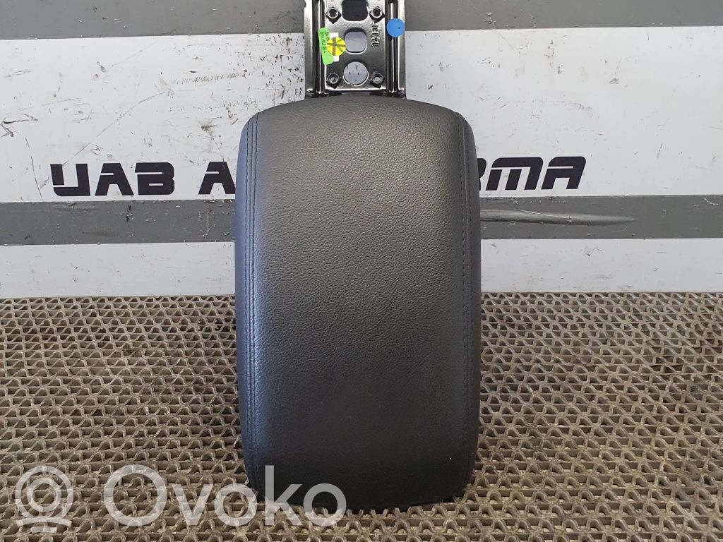 Ford Focus Armrest 