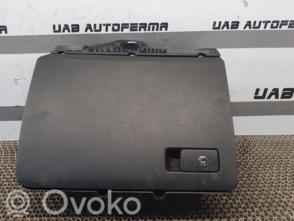 Volkswagen PASSAT B6 Daiktadėžė 