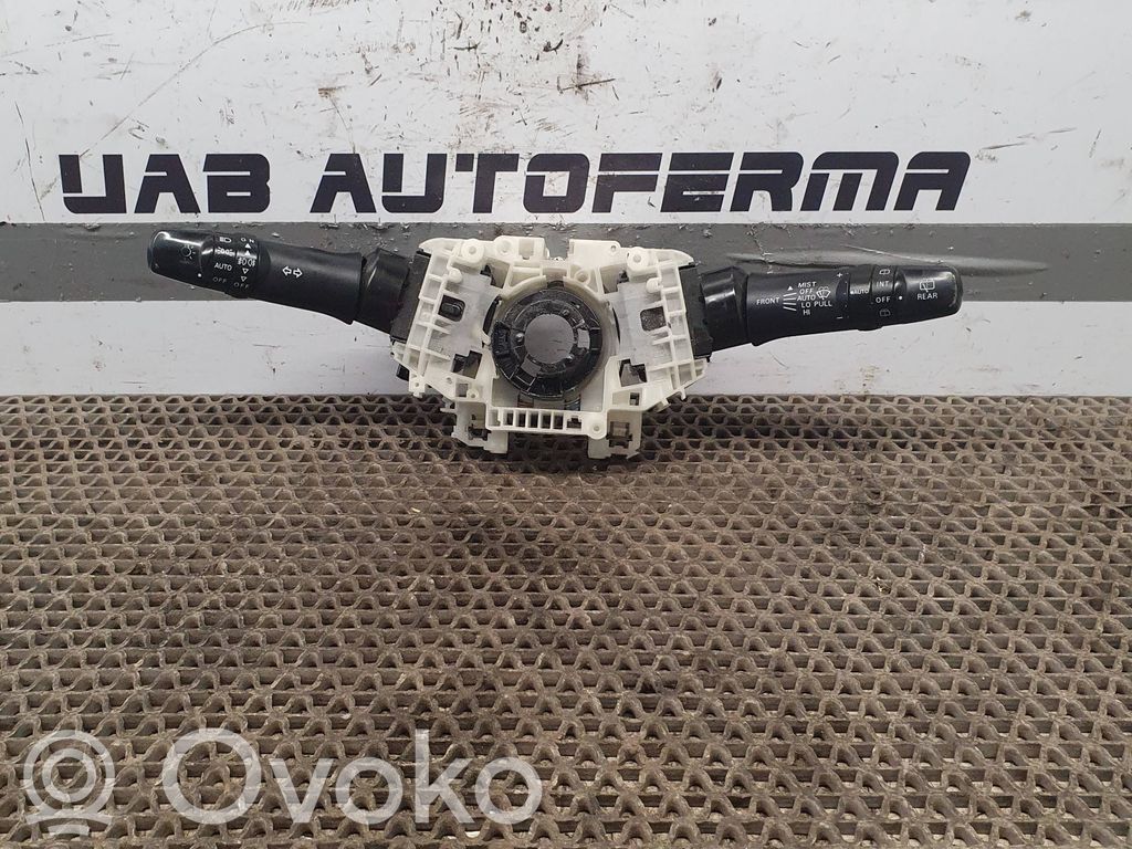 Mitsubishi Outlander Rokturu komplekts 