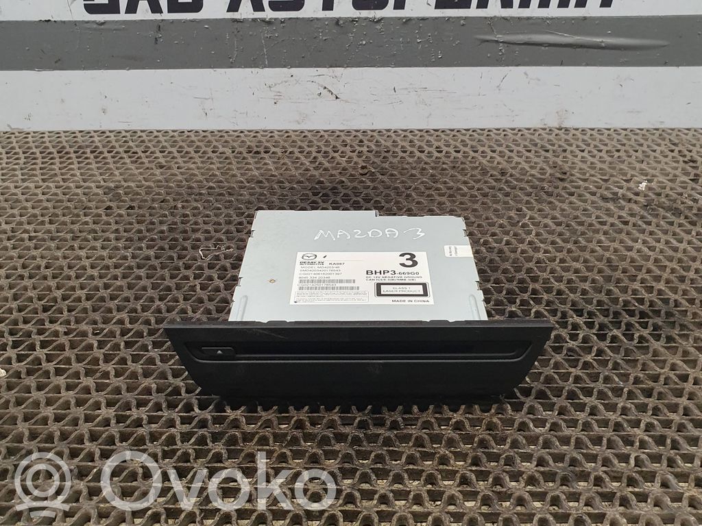 Mazda 3 II Radio/CD/DVD/GPS head unit 