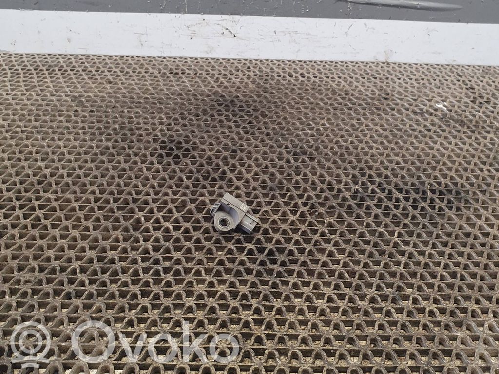 Mazda 3 II Airbagsensor Crashsensor Drucksensor 