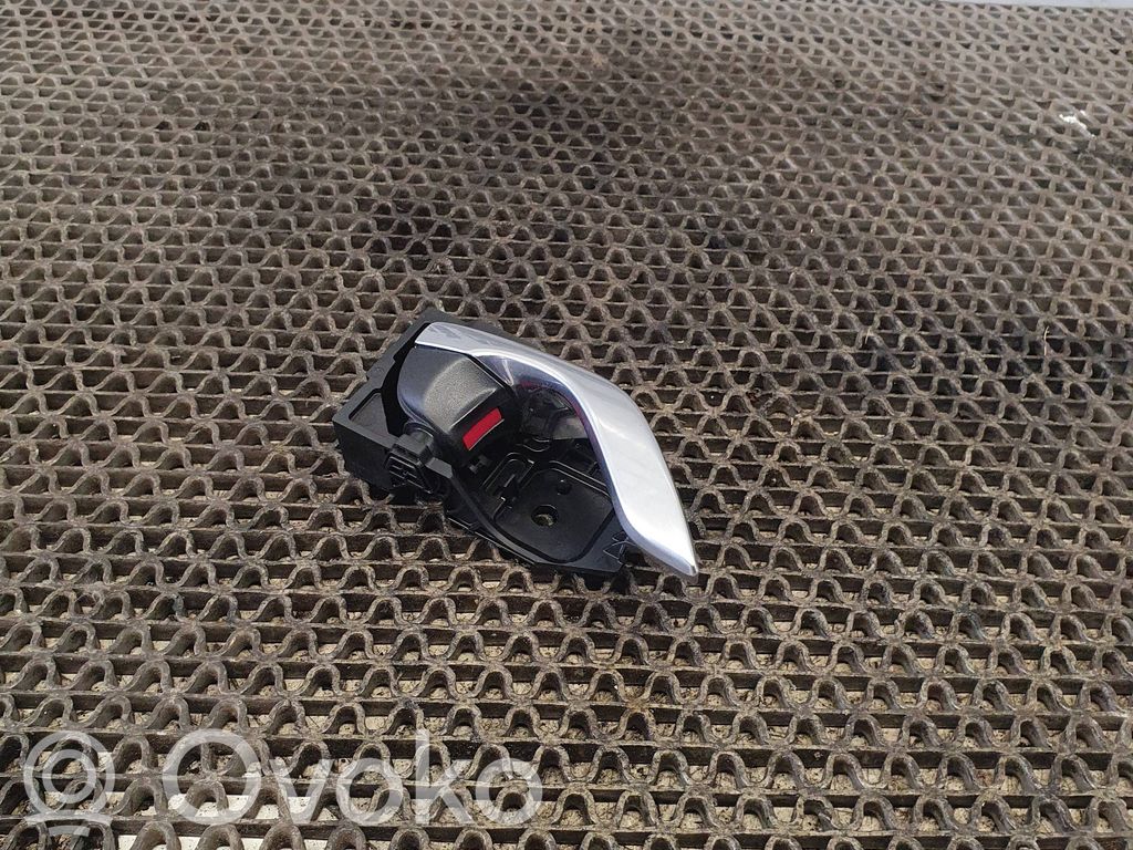 Mazda 3 II Front door interior handle 
