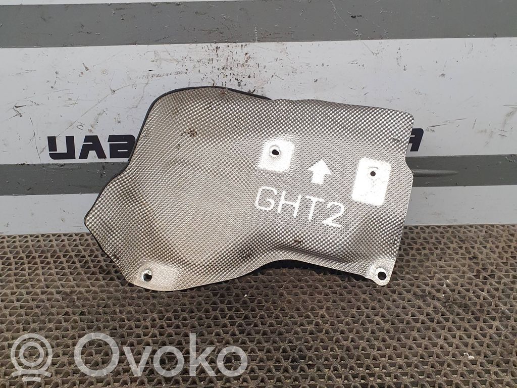Mazda 3 II Moottoritilan lämpökilpi 