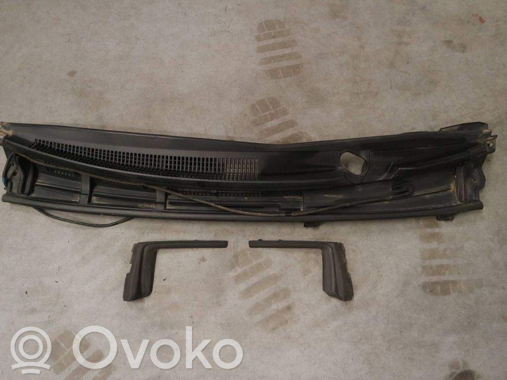 Toyota Yaris Podszybie przednie 