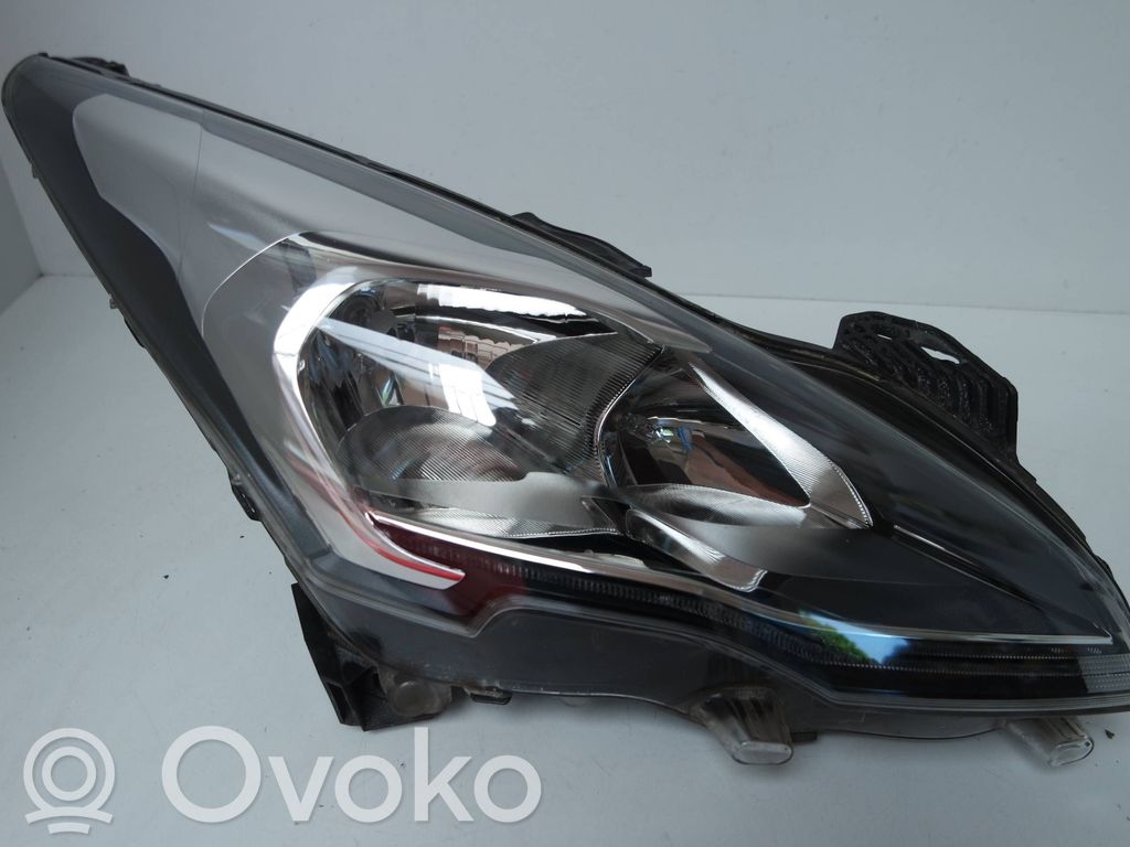 Peugeot 5008 Lampa przednia 