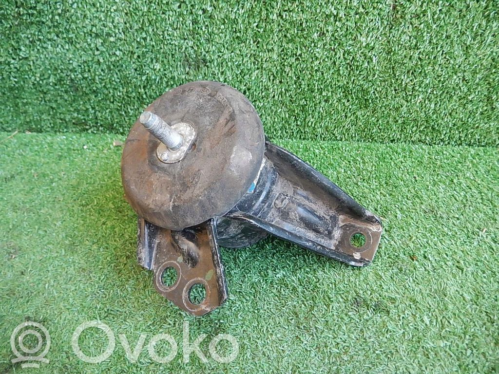 Hyundai Tucson TL Engine mount bracket 