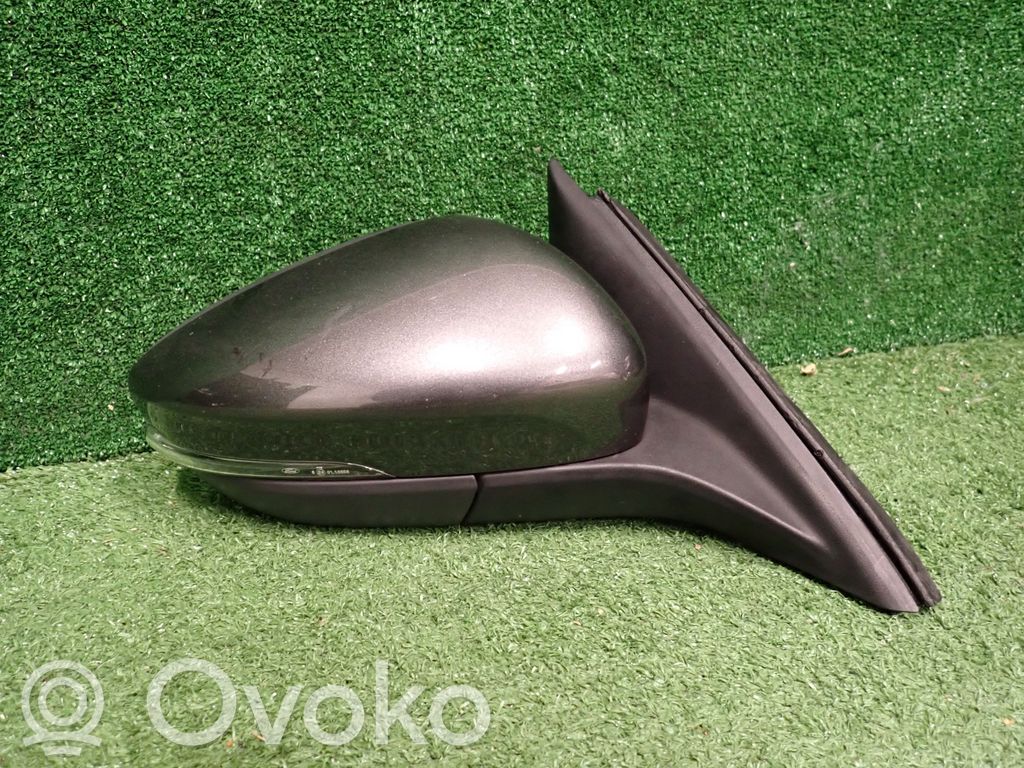 Front door electric wing mirror