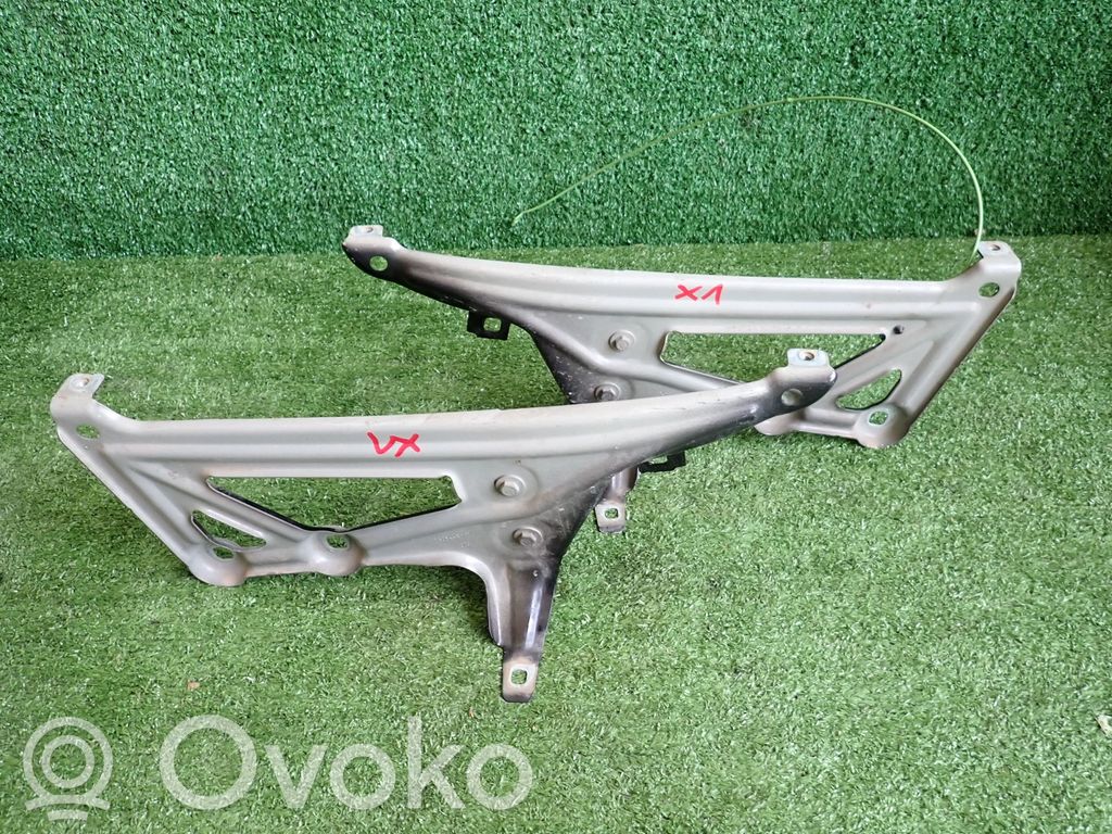 BMW X1 F48 F49 Uchwyt / Mocowanie błotnika przedniego 